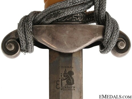 German Army Carl Eickhorn-made Early Version Officer’s Dagger Reverse Crossguard Detail