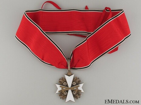 II Class Cross with Swords Obverse