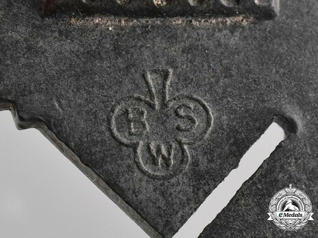 Infantry Assault Badge, by Brüder Schneider (in silver) Detail