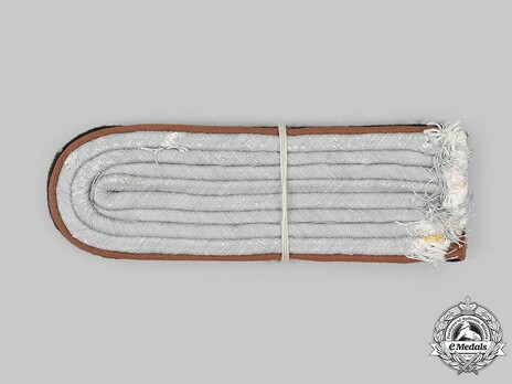 Waffen-SS Reconnaissance (1940-42) Untersturmführer Shoulder Boards Obverse