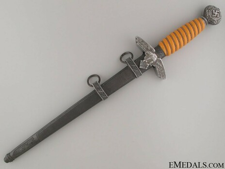 Luftwaffe Paul Weyersberg-made 2nd pattern Dagger Obverse in Scabbard