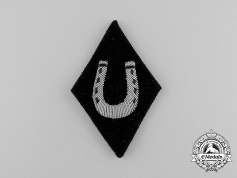 Allgemeine SS Farrier Trade Insignia (Officer version) Obverse