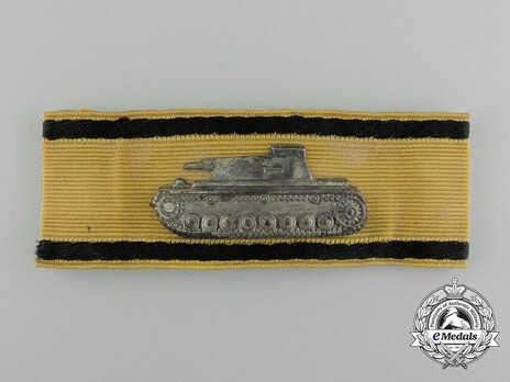 Tank Destruction Badge, in Gold Obverse