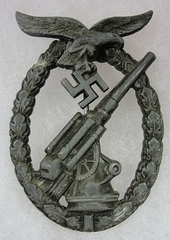 Luftwaffe Flak Badge, by W. Hobacher Obverse