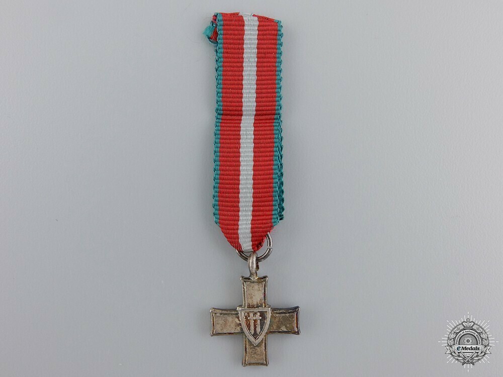 Miniature iii class cross obverse1