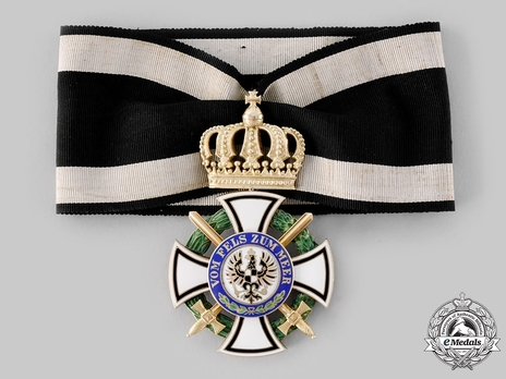 Royal House Order of Hohenzollern, Military Division, Commander (in silver gilt) Obverse