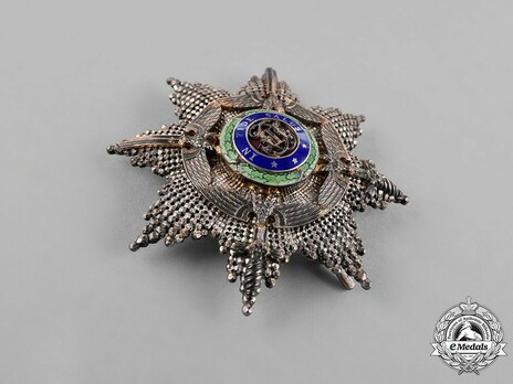 The Order of the Star of Romania, Type II, Military Division, Grand Officer's Breast Star Obverse