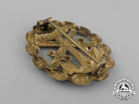 Naval Wound Badge, in Gold (cut-out) Reverse