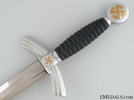 Luftwaffe Tiger-made 1st pattern Dagger Reverse Grip Detail