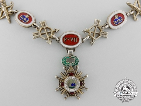 Collar Miniature Obverse