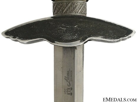 Luftwaffe Alcoso-made 2nd pattern Dagger Reverse Crossguard Detail