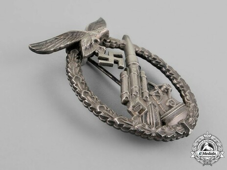 Luftwaffe Flak Badge, by G. Brehmer (in nickel silver) Obverse