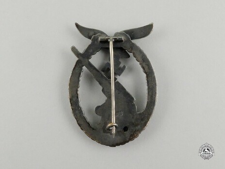 Luftwaffe Flak Badge, by C. E. Juncker (in tombac) Reverse