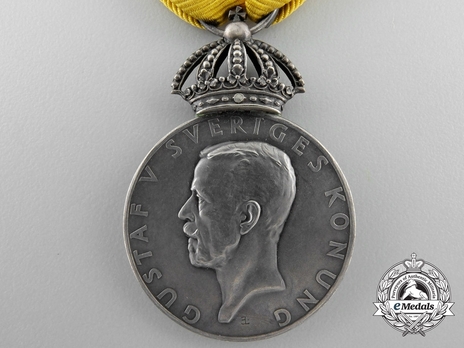 Silver Medal Obverse