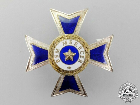 Grand Officer Breast Star Obverse