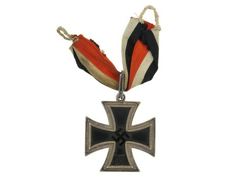 Knight's Cross of the Iron Cross, by C. E. Juncker (800 L/12) Obverse