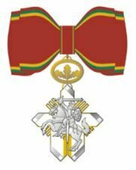  Order for Merits to Lithuania, Commander's Cross (for Women, for Humanitarian Aid) Obverse