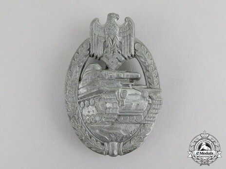 Panzer Assault Badge, in Silver, by Unknown Maker: Semi-Hollow Daisy Obverse