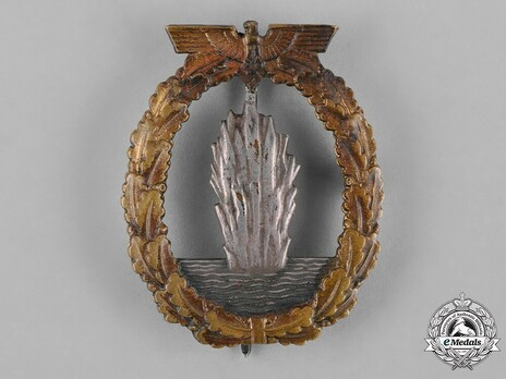 Minesweeper War Badge, by C. Schwerin (in zinc) Obverse