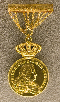 Gold Medal Obverse