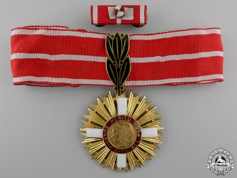 Grand Officer Neck Badge Obverse