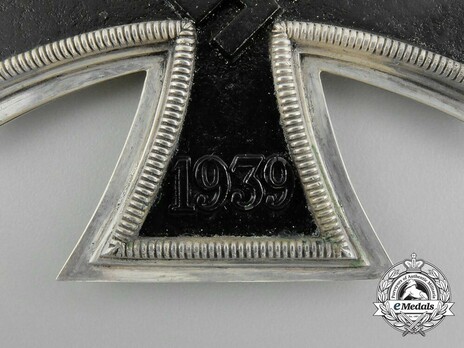 Grand Cross of the Iron Cross (by Zimmermann) Obverse Detail