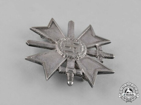 War Merit Cross I Class with Swords, by Deschler (1) Obverse