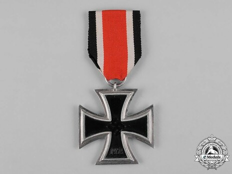 Iron Cross II Class, by Brüder Schneider, #106 Obverse
