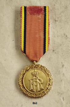 Decoration for Art and Science, Gold Medal Obverse