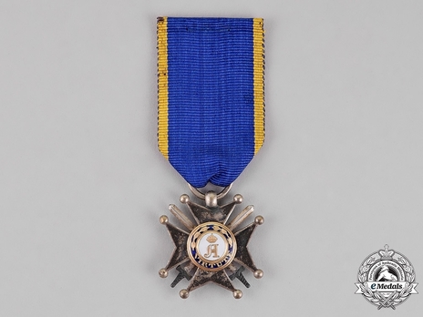 Merit Order of Adolph of Nassau, Military Division, Silver Merit Cross Obverse