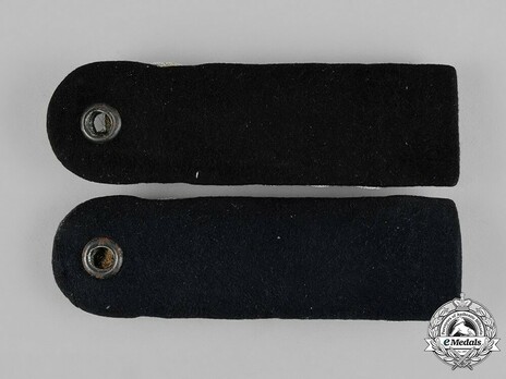 Kriegsmarine Line Officer Korvettenkapitän Shoulder Boards Reverse