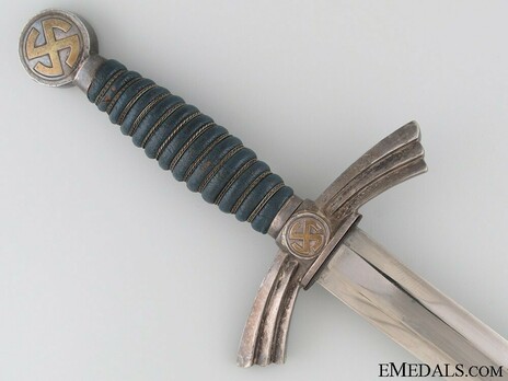 Luftwaffe David Malsch-made 1st pattern Dagger Obverse Grip Detail