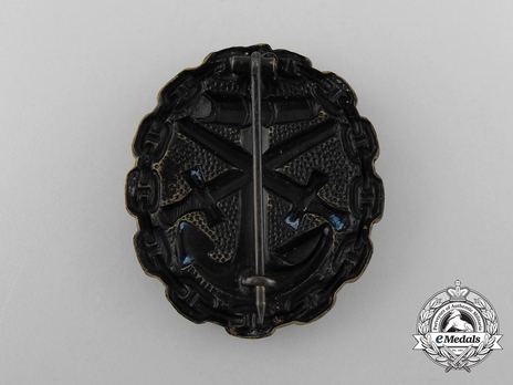 Naval Wound Badge, in Black (in brass) Reverse