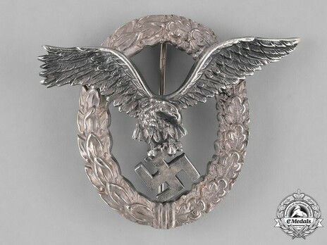 Pilot Badge, by C. E. Juncker (in nickel silver) Obverse