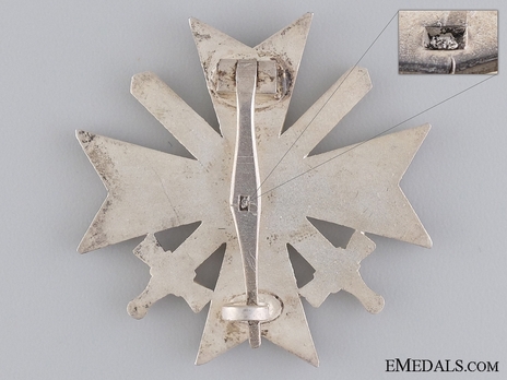 War Merit Cross I Class with Swords, by O. Schickle (L/15) Reverse