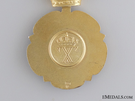 Order of Beneficence, Gold Cross (1948-1973) Reverse