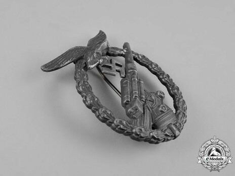 Luftwaffe Flak Badge, by F. Linden Obverse