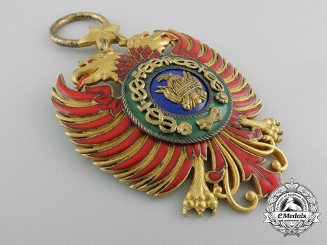 Order of Skanderbeg, Type II, Grand Cross Obverse