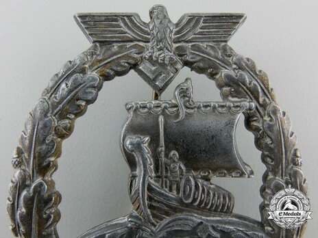 Naval Auxiliary Cruiser War Badge, by F. Orth Detail