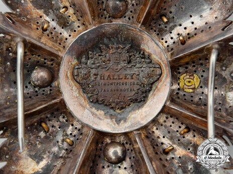 Grand Cross Breast Star Details