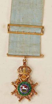 Royal Guelphic Order, Knight's Cross Obverse