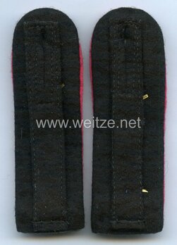 Waffen-SS Armoured/Anti-Tank Hauptsturmführer Shoulder Boards Reverse