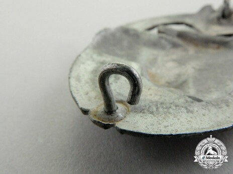 Panzer Assault Badge, in Silver, by R. Karneth Detail