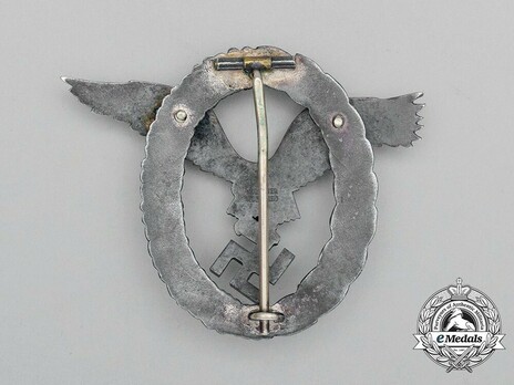 Pilot Badge, by W. Deumer Reverse