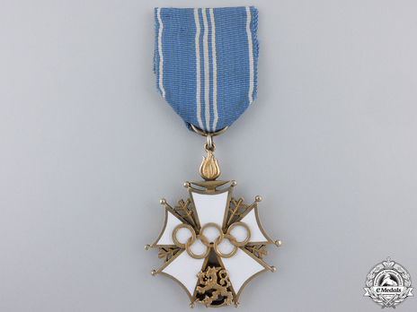 Cross of Merit of the Finnish Olympic Games, II Class Obverse