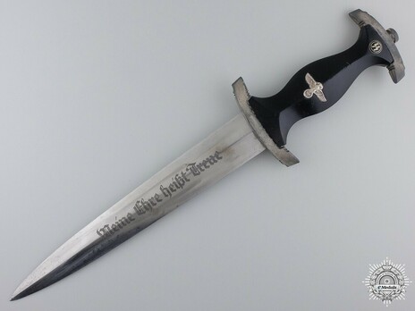 Allgemeine SS M33 RZM Marked Service Dagger (by Unknown Maker 807) Obverse