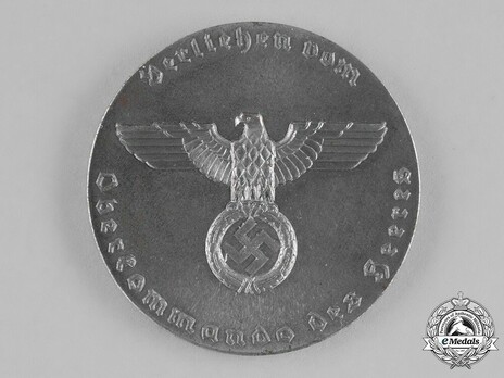 Commemorative Badge for German Dog Care, Small Obverse