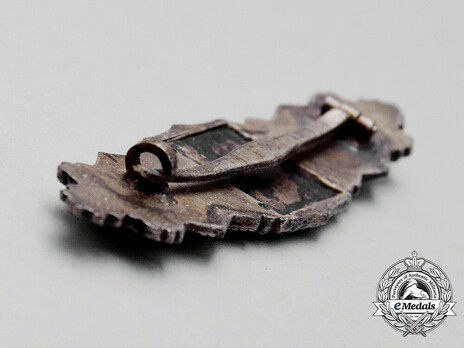 Close Combat Clasp, in Silver, by Unknown Maker Reverse