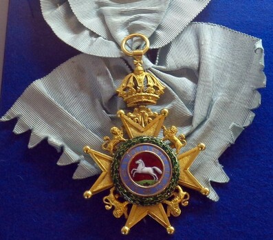 Grand Cross Badge Obverse