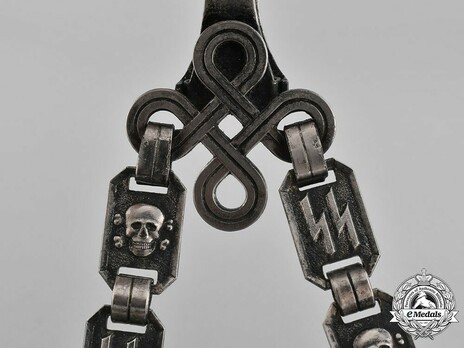 Allgemeine SS M36 Personalised Chained Service Dagger Chain Detail